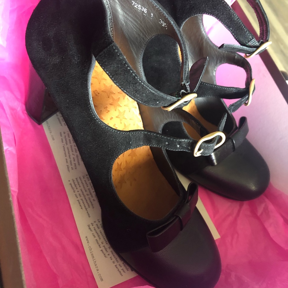 COPY - Beautiful Handmade in Spain.  Chie Mihara shoes.  Black suede and leathe…